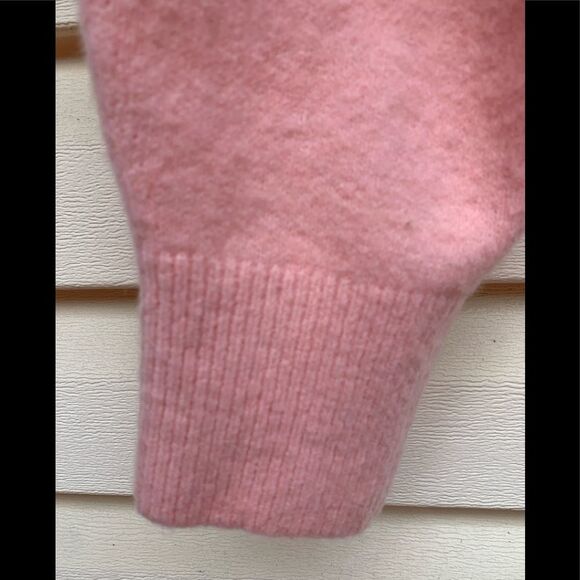 Atelier & Other Stories pink/light coral fluffy V neck sweater, front buttons, S - Picture 11 of 12